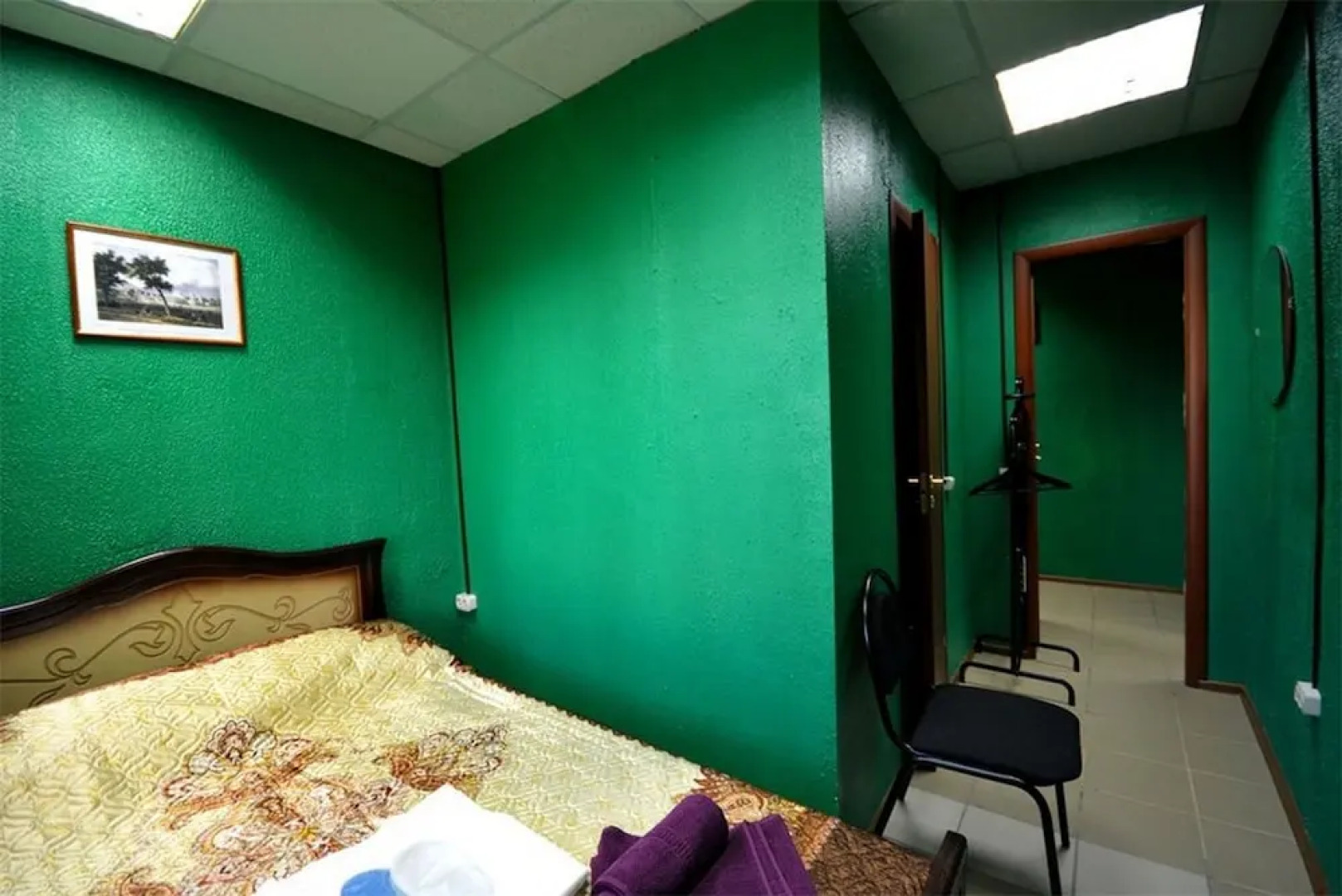 Часы Бунинская аллея