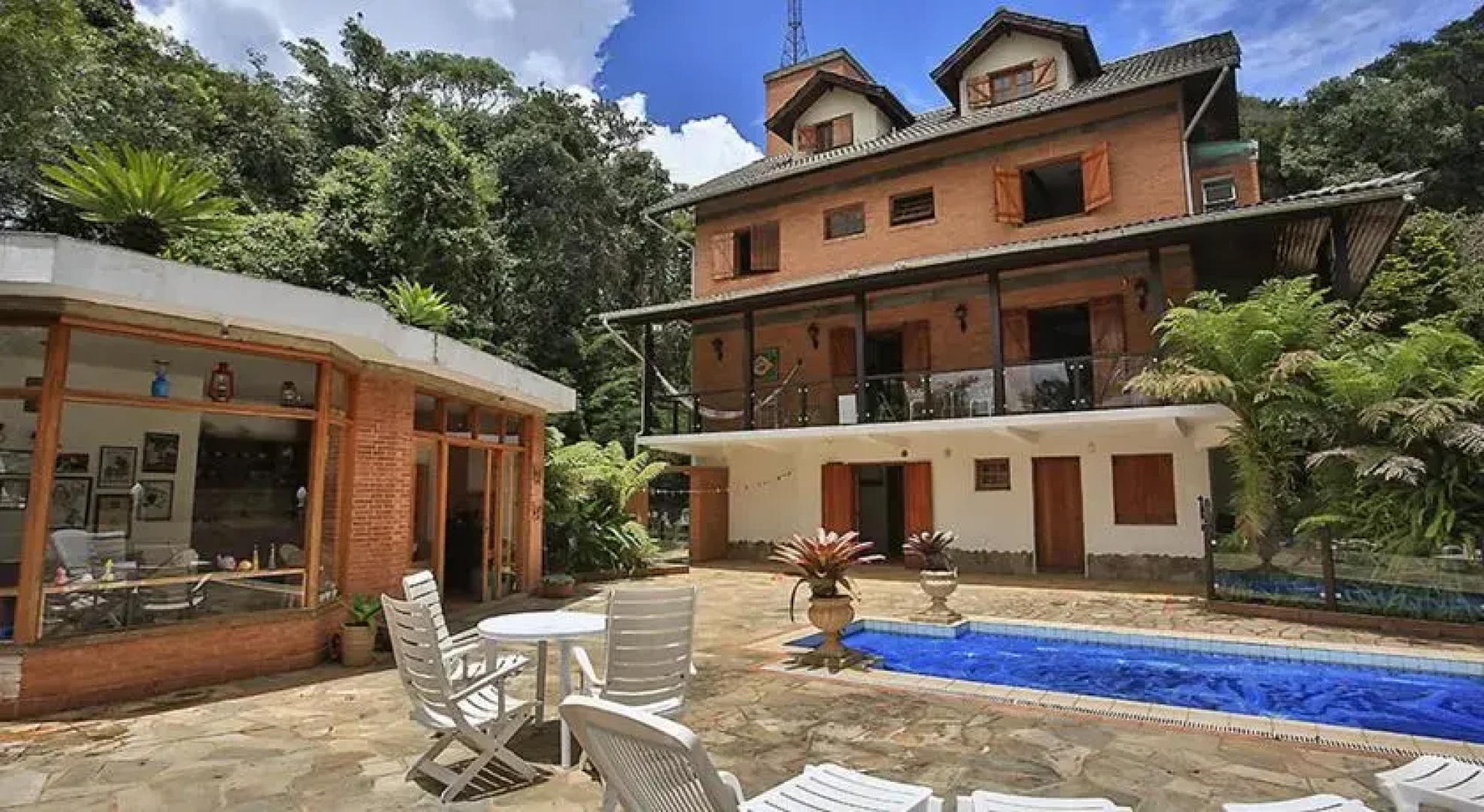 Linda Casa nas montanhas