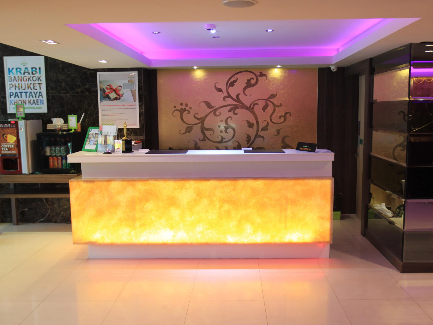 iCheck inn Nana by Aspira