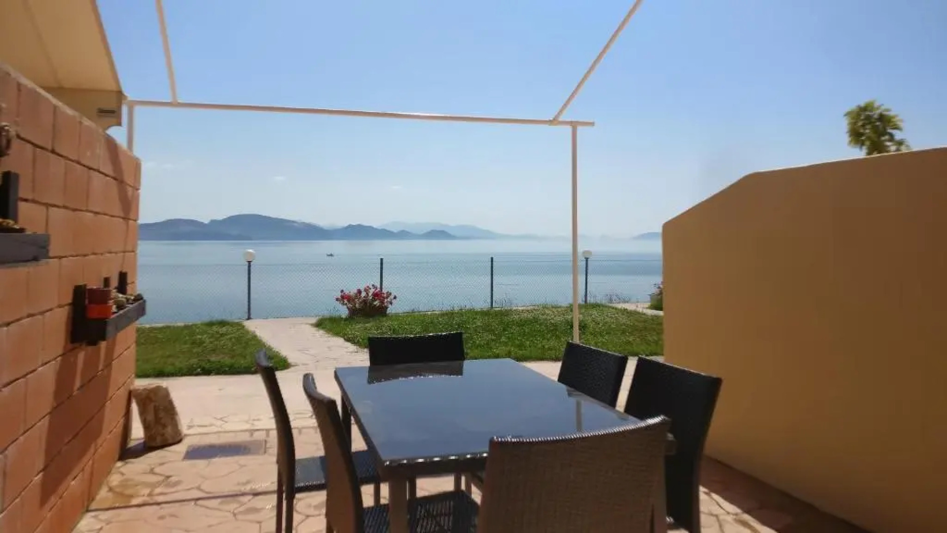 Kiveri Cave Apartment D4