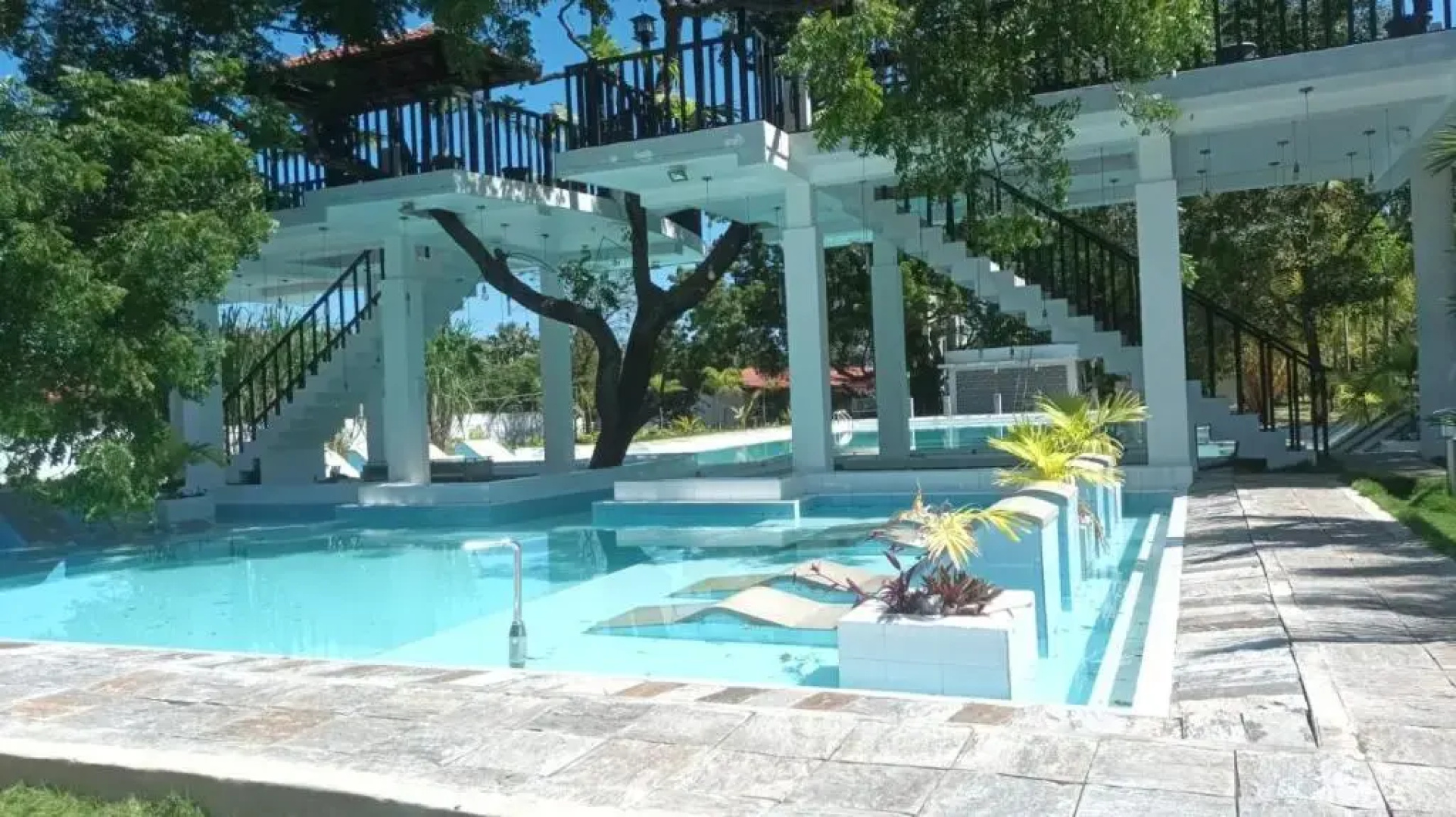 Lucky Beach Resort