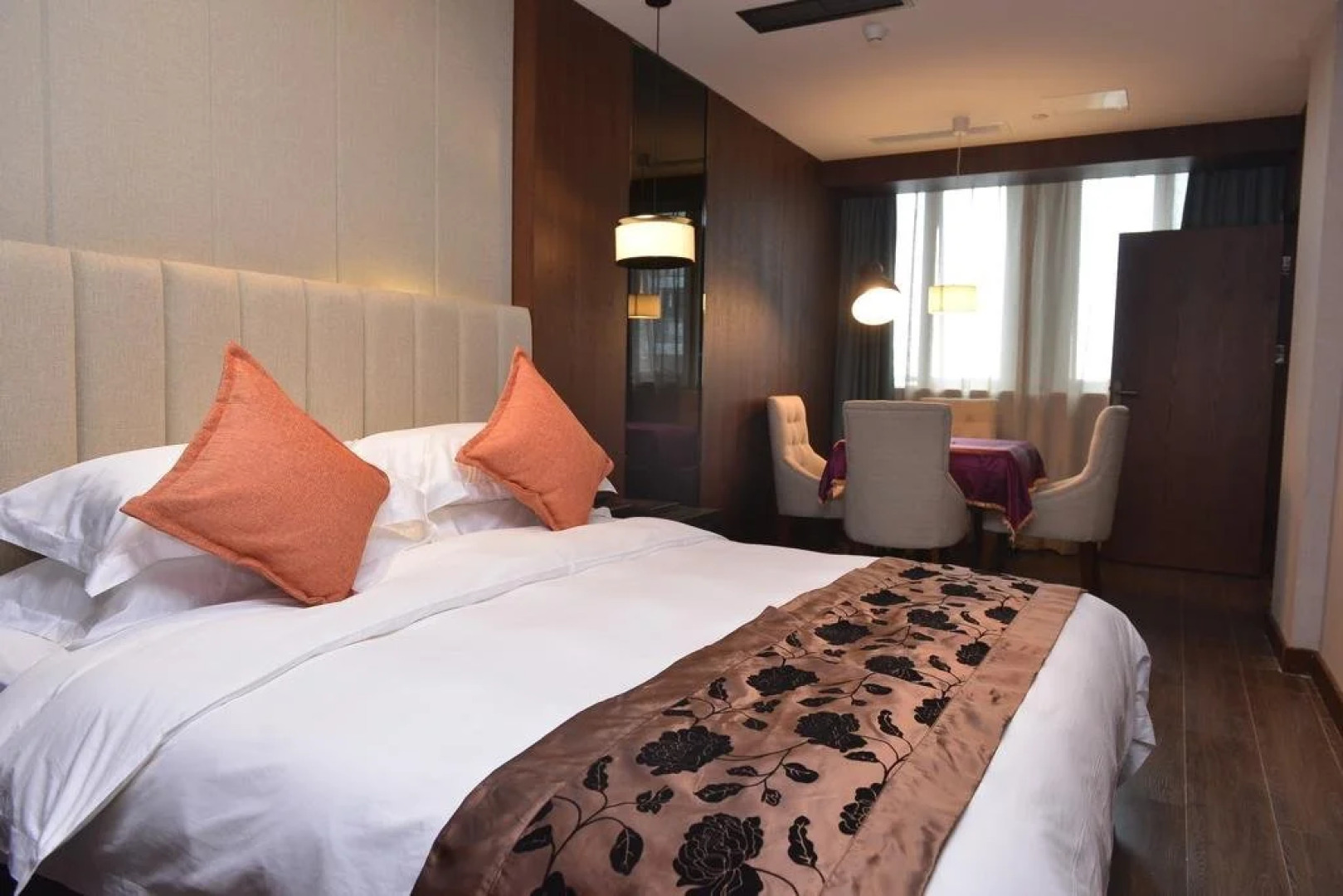 Chongqing Jinshanhui Hotel