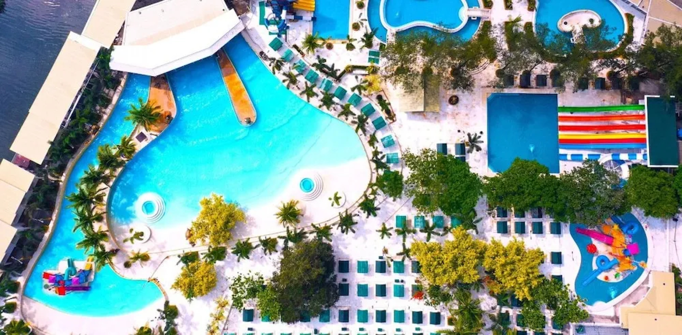 Villa Excellance Beach & Wavepool Resort