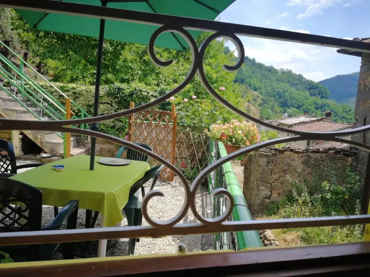House With 2 Bedrooms in Benabbio, With Wonderful Mountain View, Enclosed Garden and Wifi Near the Slopes