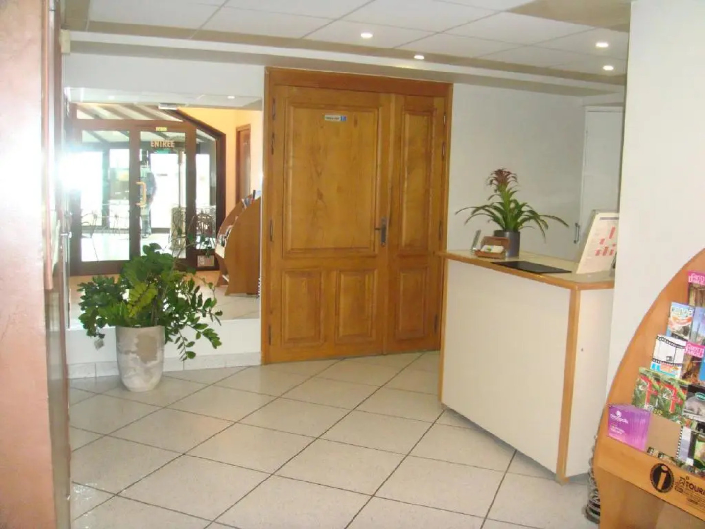 H¿tel-Restaurant Le Calice Du Gevaudan - A75