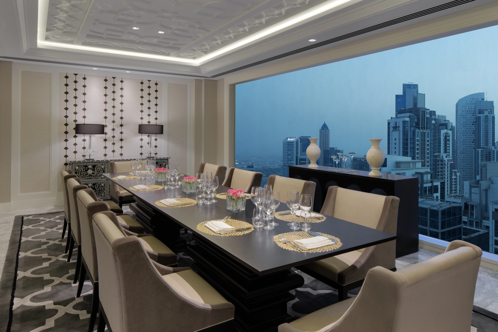 Отель Taj Dubai