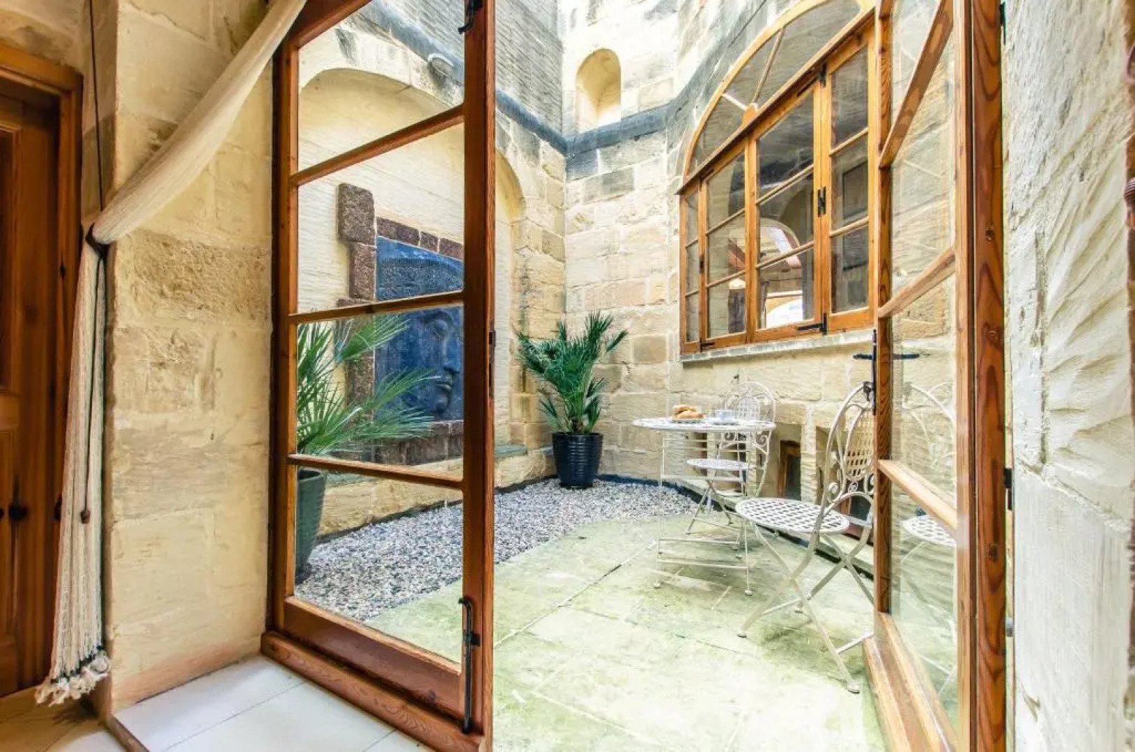 The Grand Authentic House with Private Pool