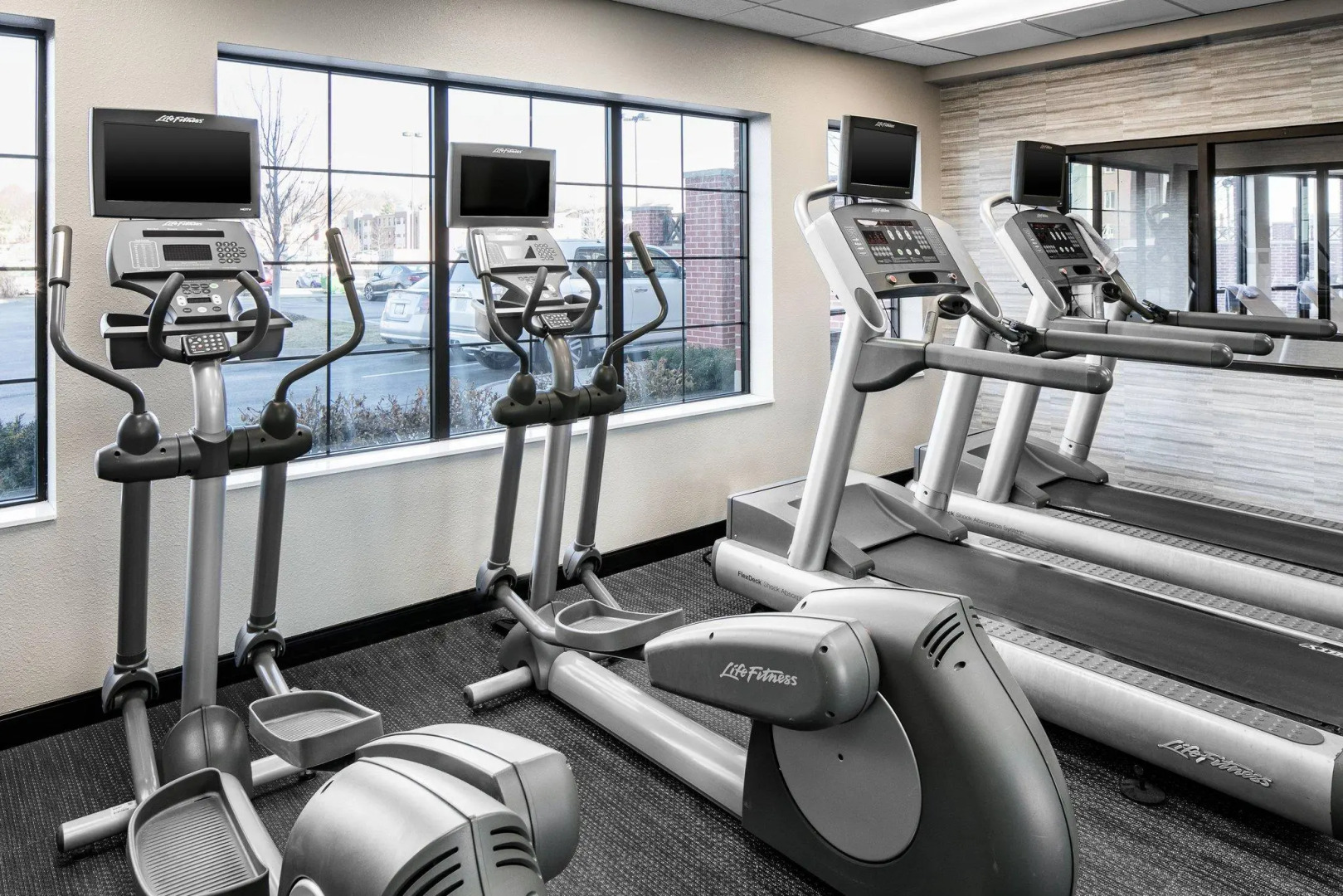 Courtyard Marriott Aksarben Village