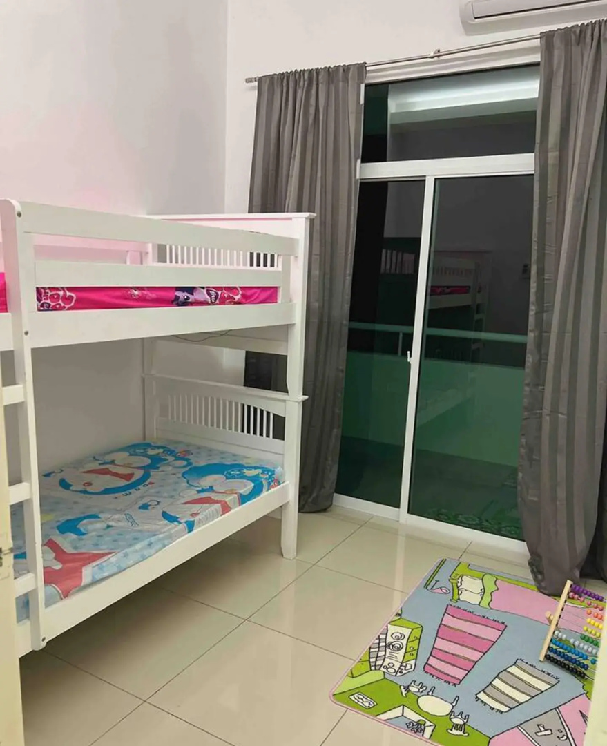 Condo 3 Bedroom @ Georgetown Gelugor USM Queensbay