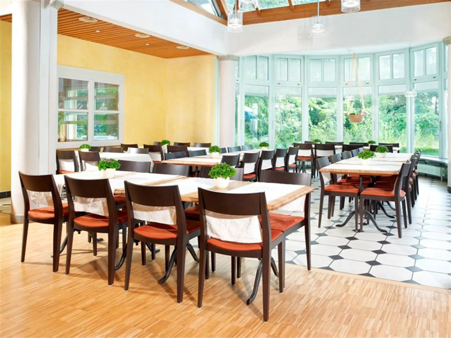 Hotel Odelya Basel (Ex.Bildungszentrum 21)