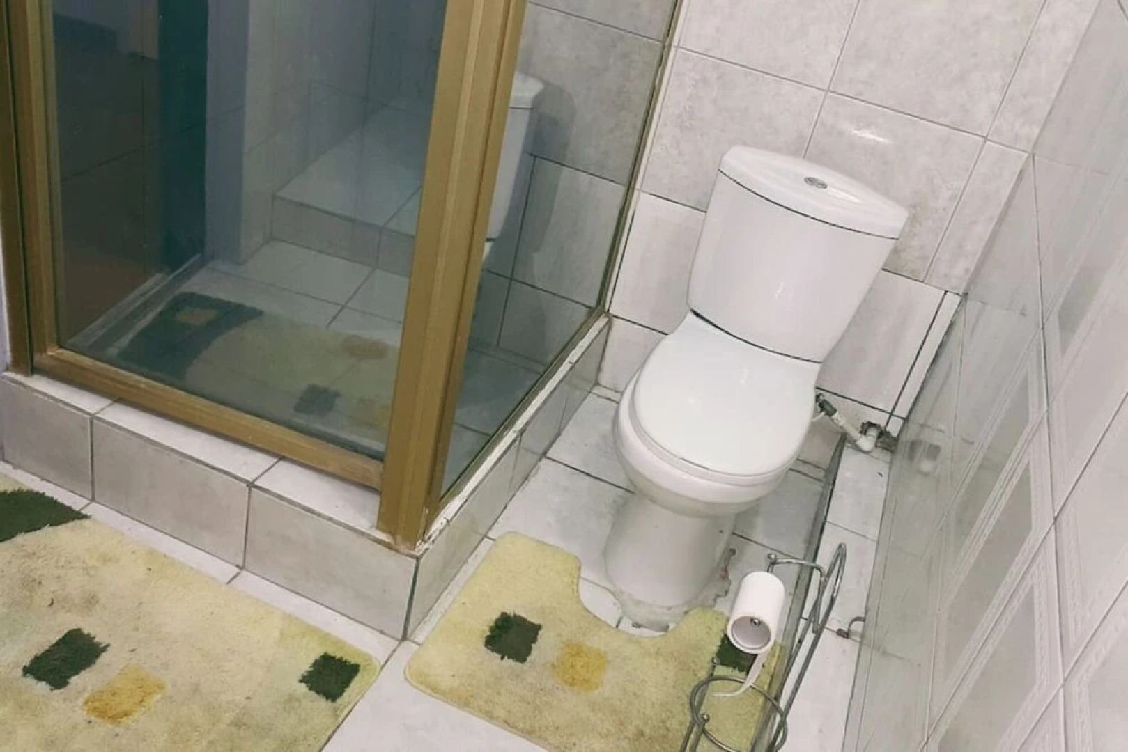 Spacious Apartment near Mall