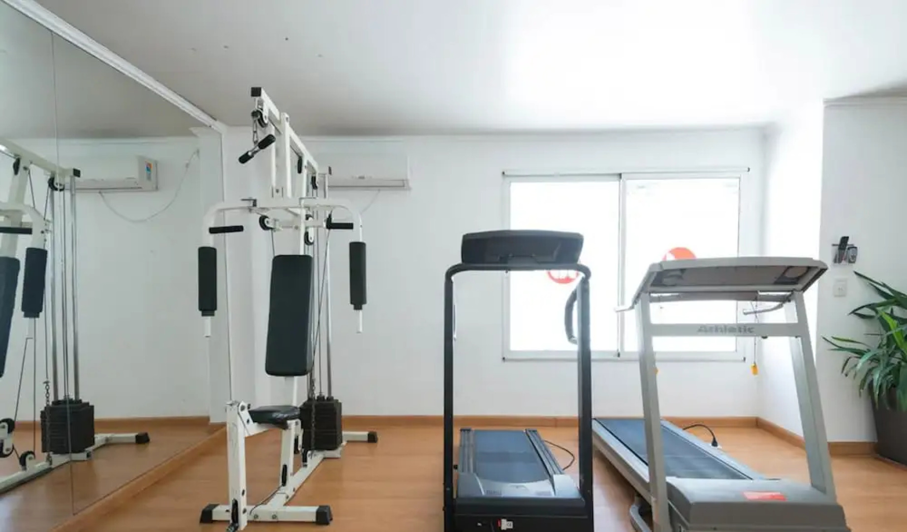 Urquiza Apart Hotel & Suites