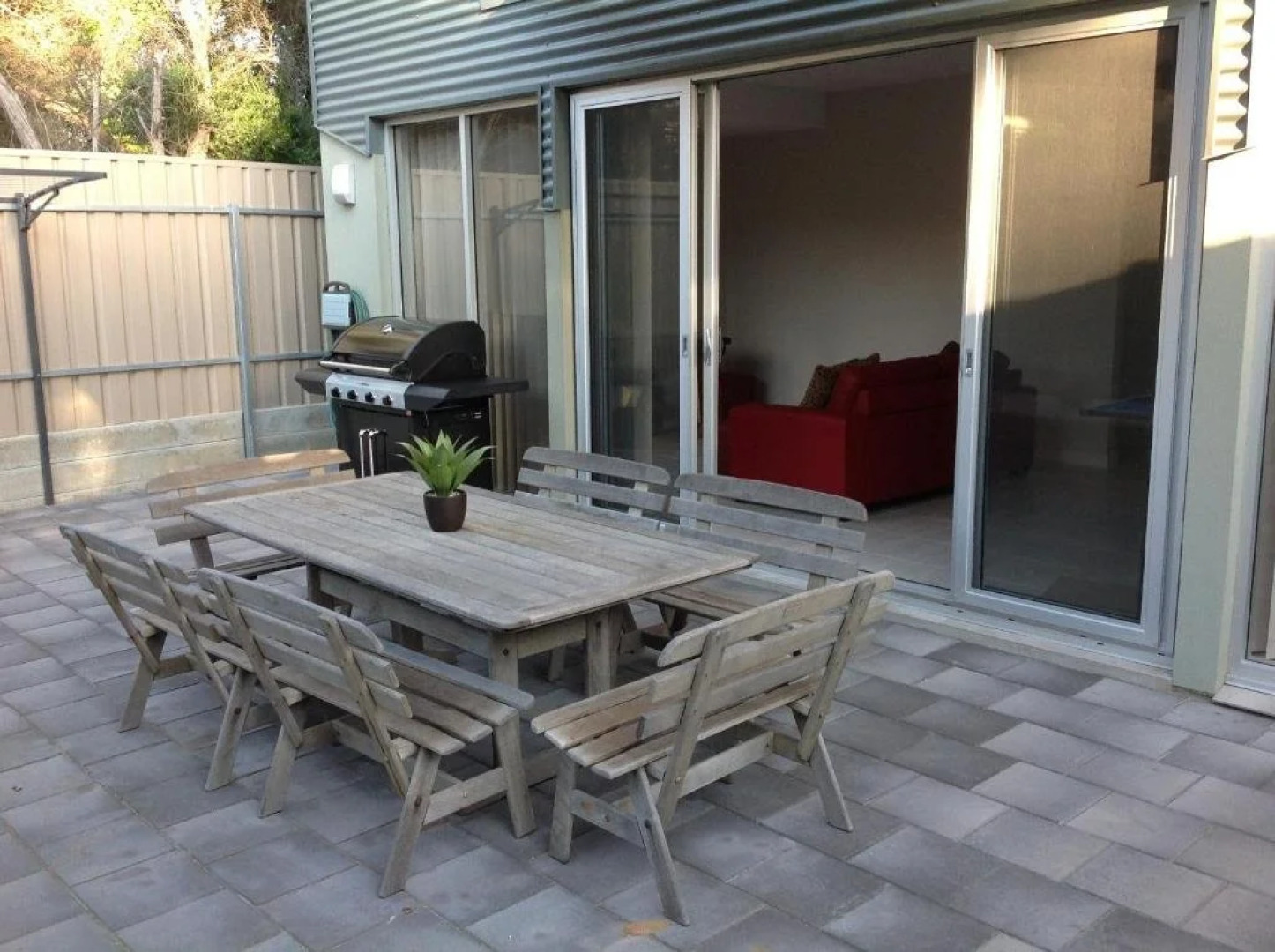 Elandra Holiday Home