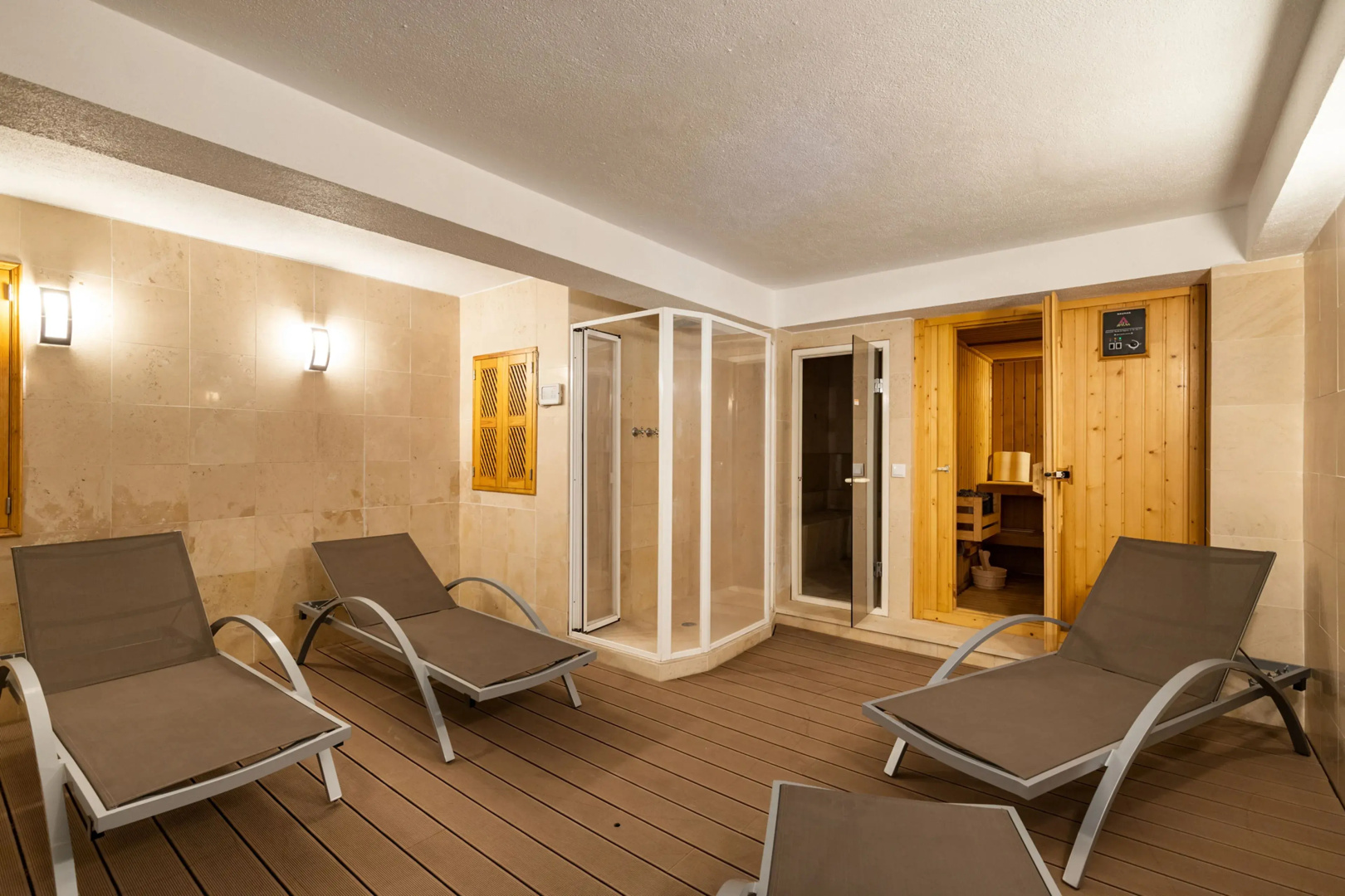 Estoril Budget & Spa