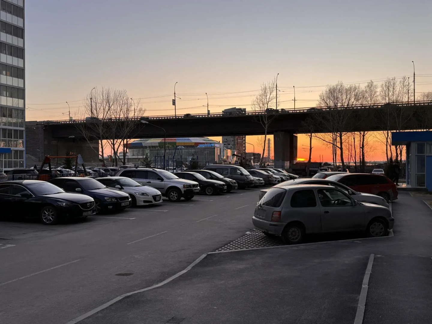 Hugge Place на улице Ясный Берег 7