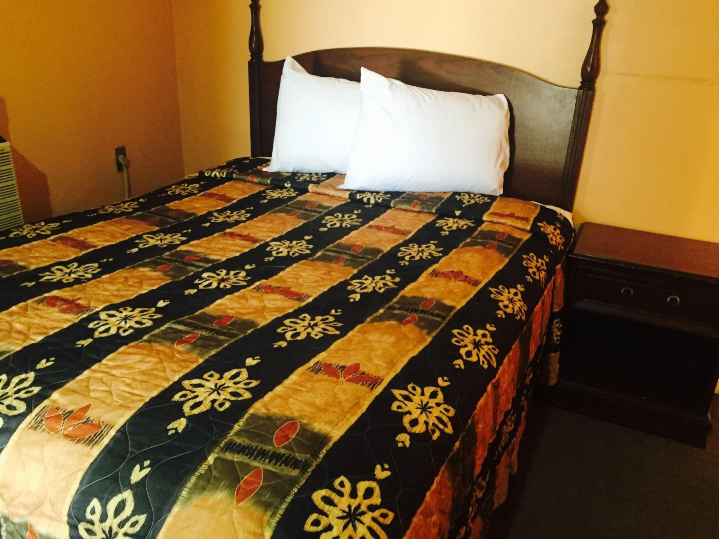 Niagara Falls Courtside Inn