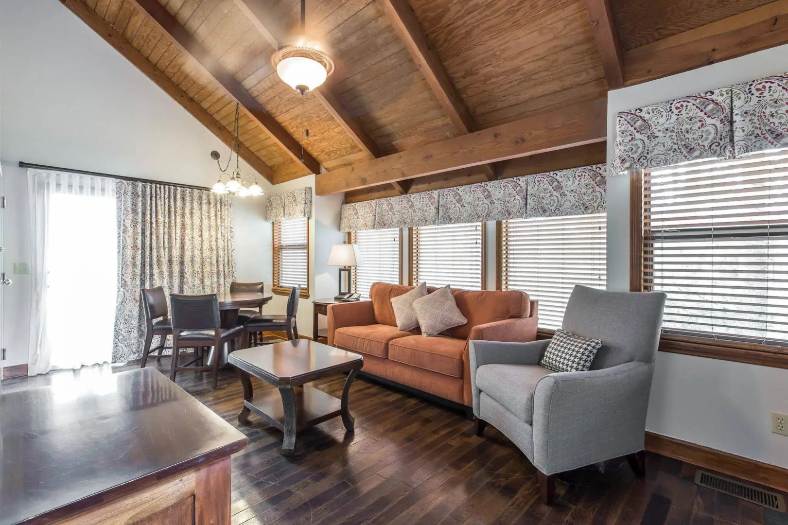 Hilton Vacation Club MountainLoft Gatlinburg