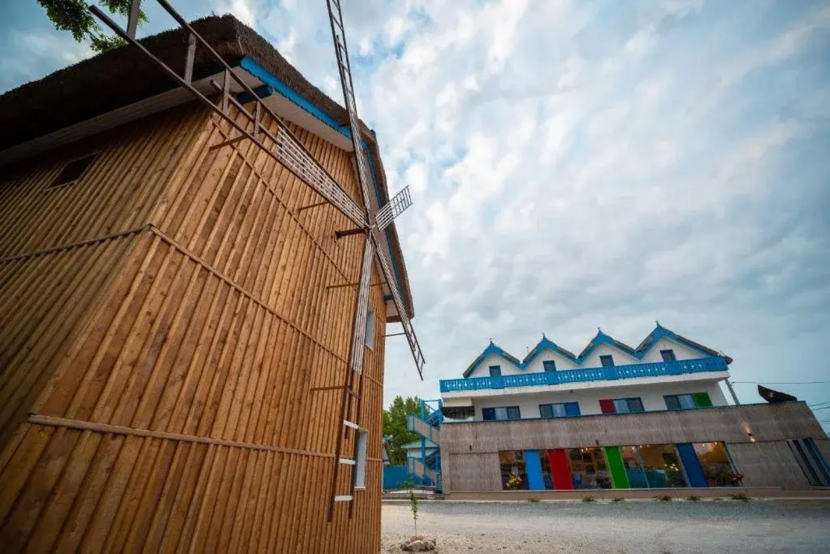 NENA  ART RESORT Dunavatul de Jos