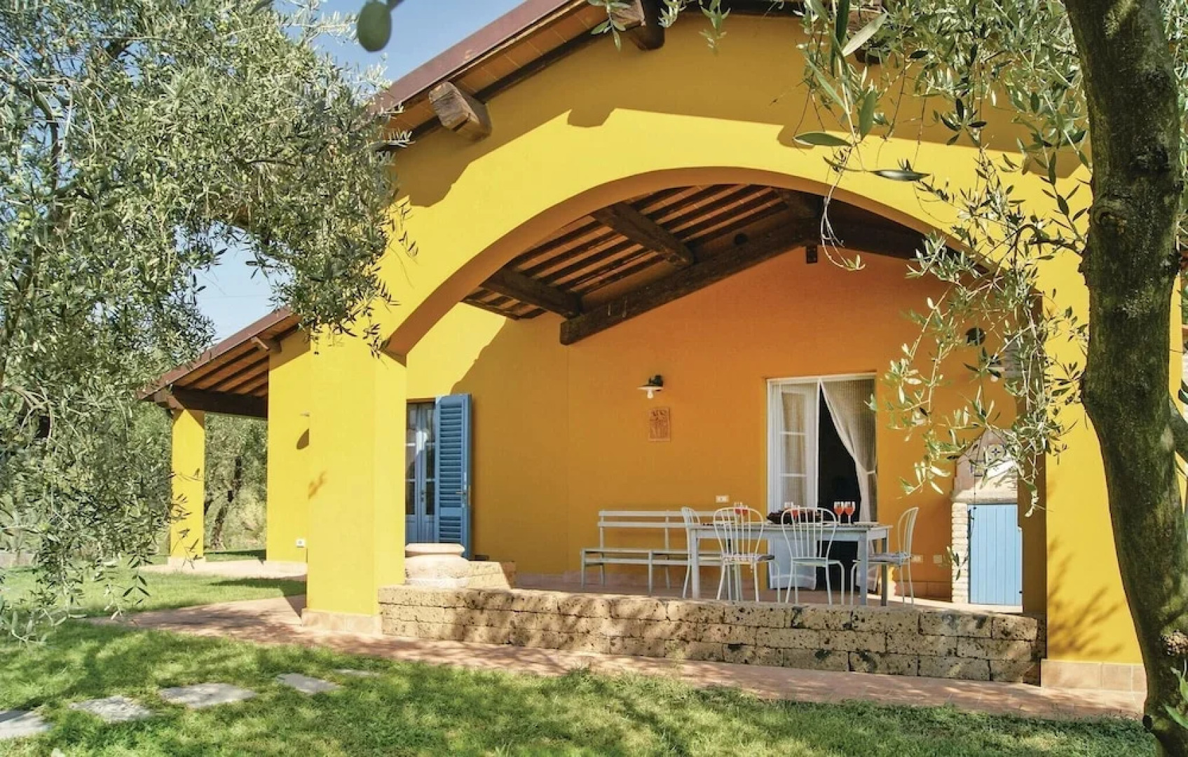 Beautiful Home in Buggiano PT With Wifi and 3 Bedrooms