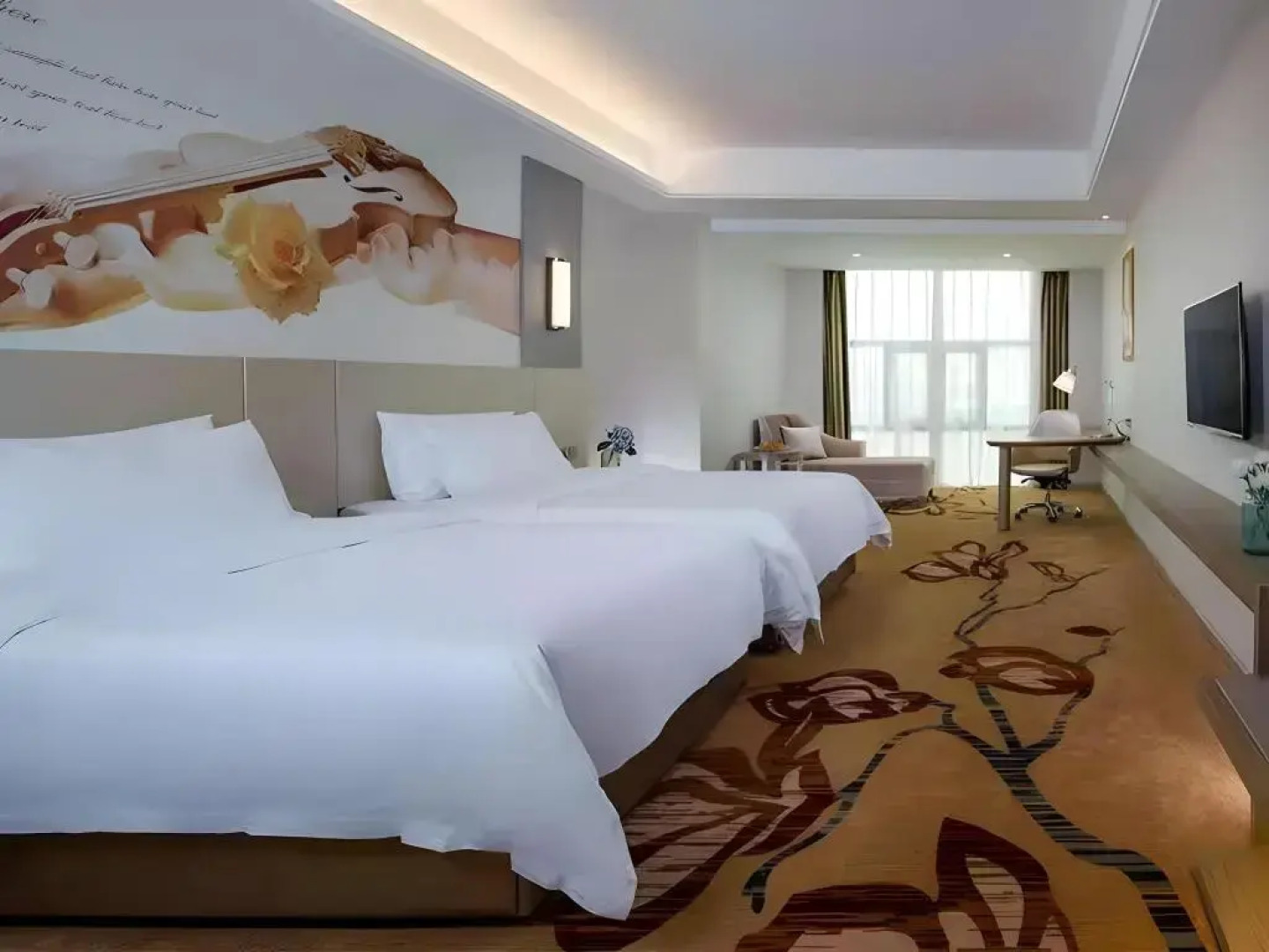 Vienna International Hotel (Haikou Old Town High-speed Railway Station)