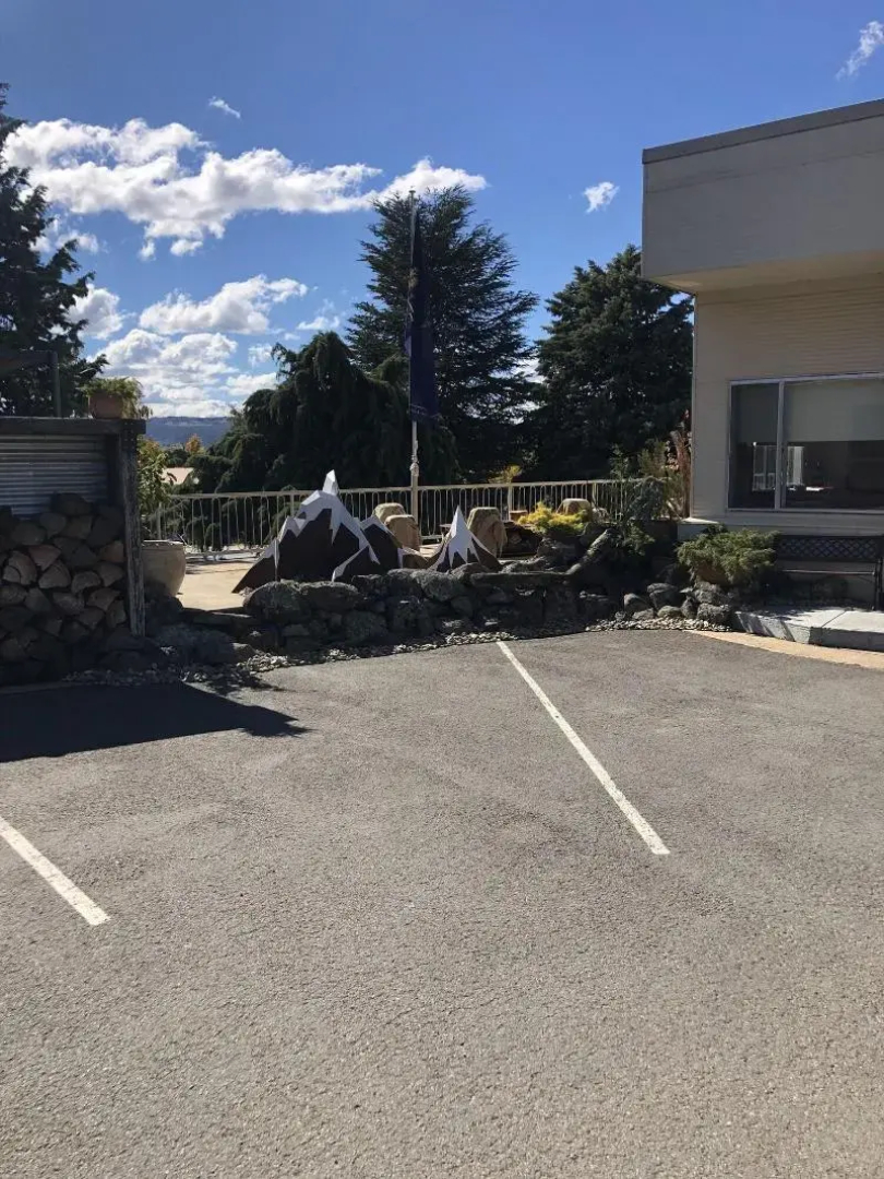 Kookaburra Ski Lodge