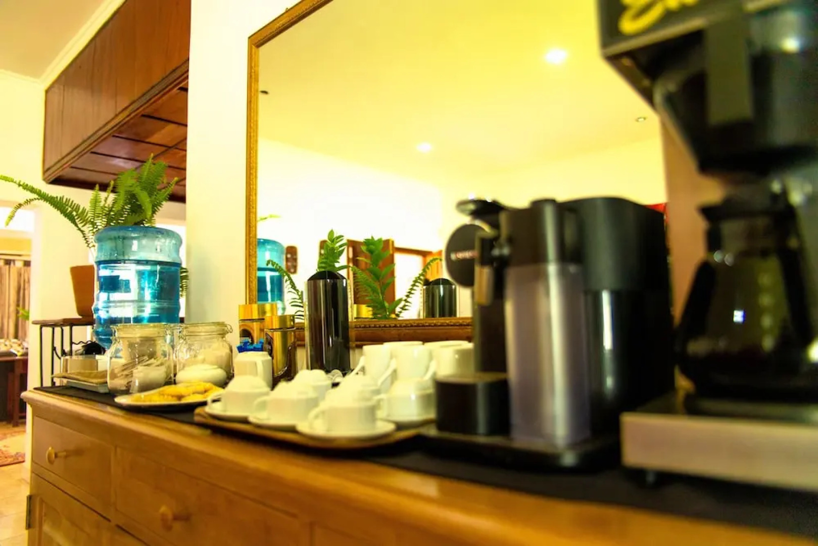 Burley House - Guest House