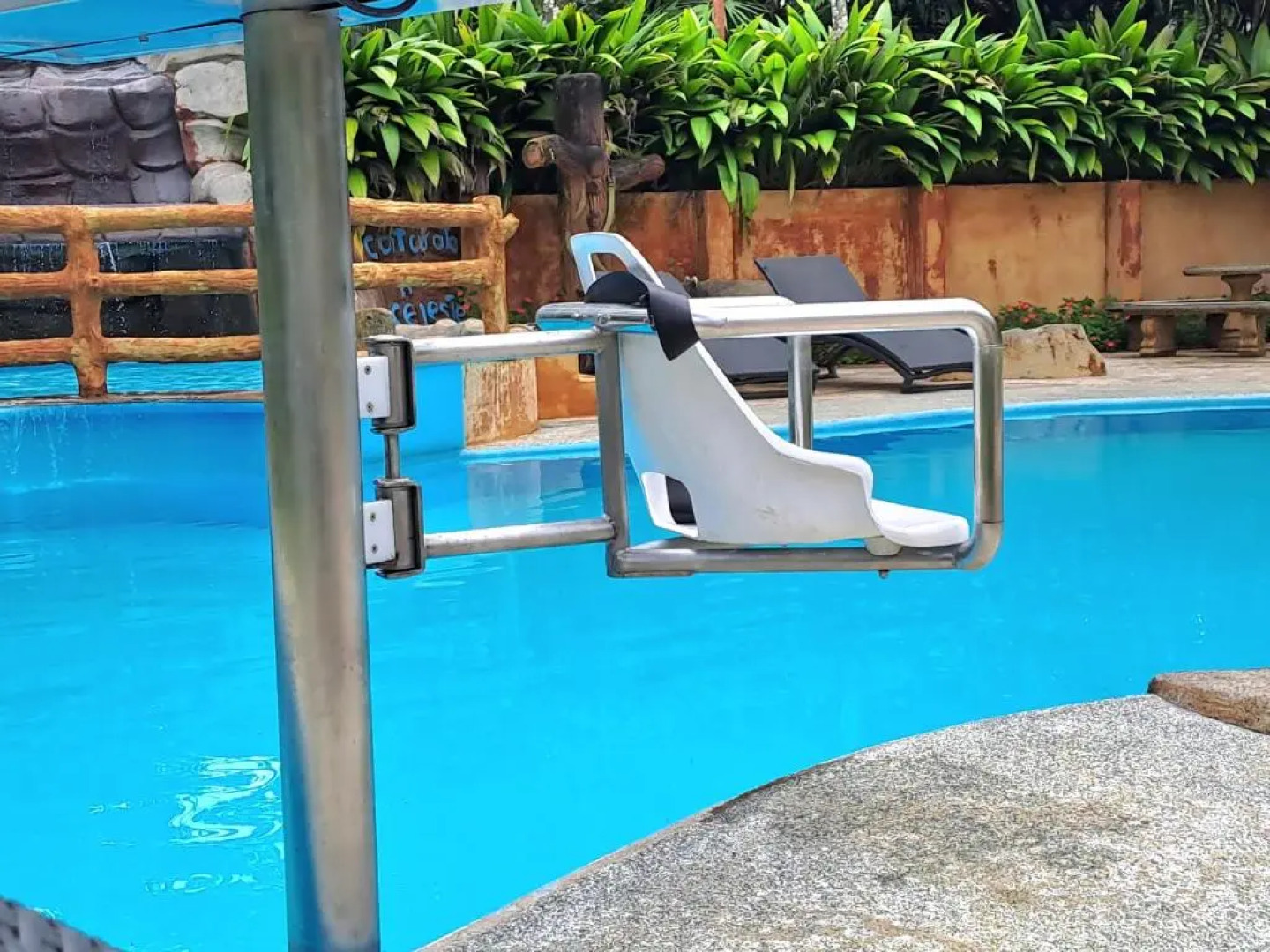 Hotel Rio Celeste to Know