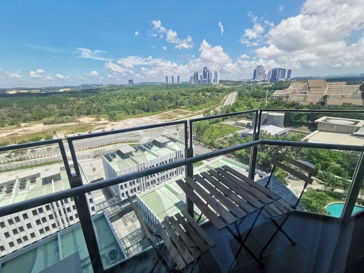 Almas Puteri Harbour By Squarenest