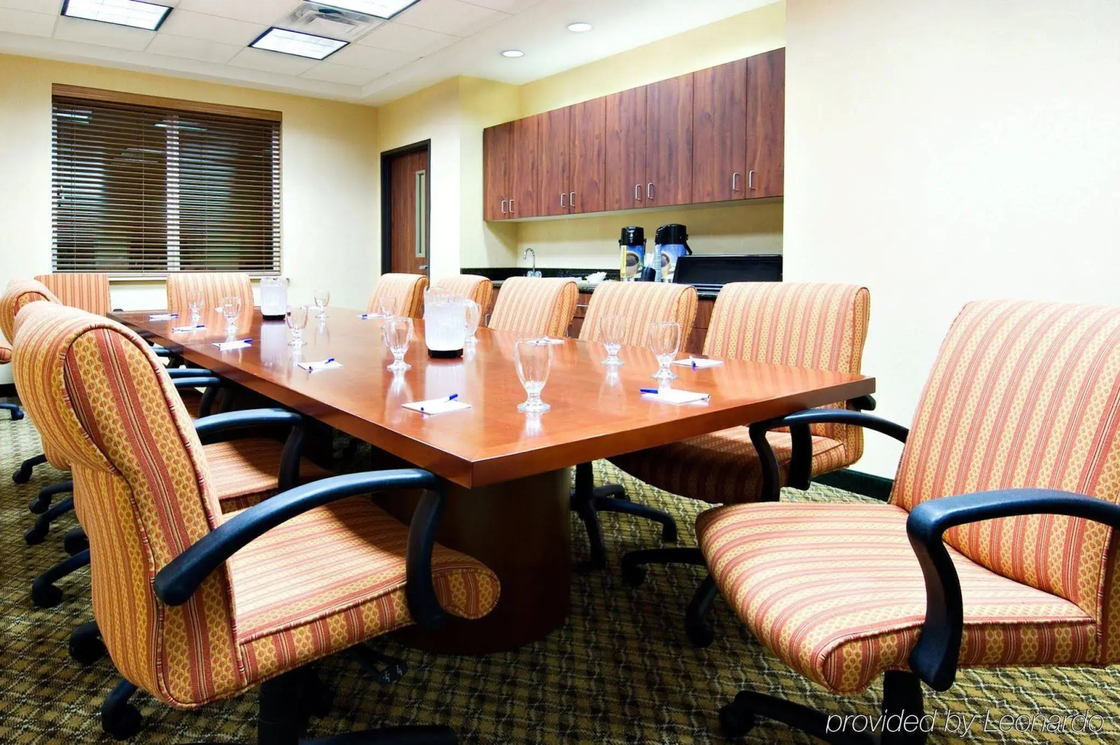 Holiday Inn Express Hotel & Suites Medford-Central Point by IHG