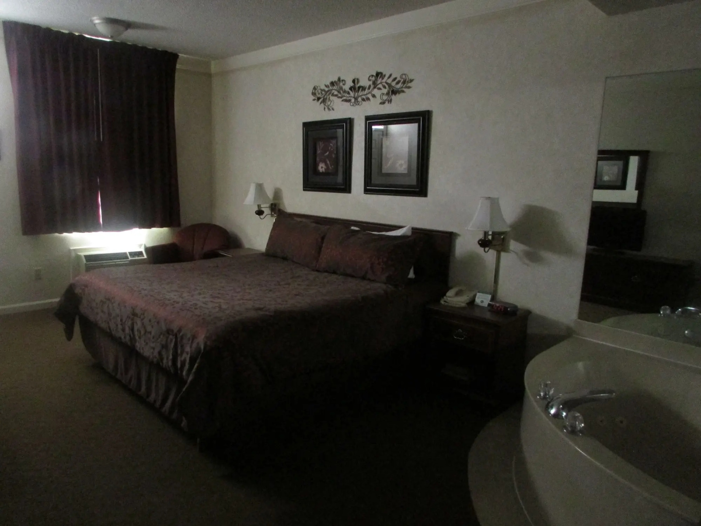 Plantation Oaks Suites & Inn