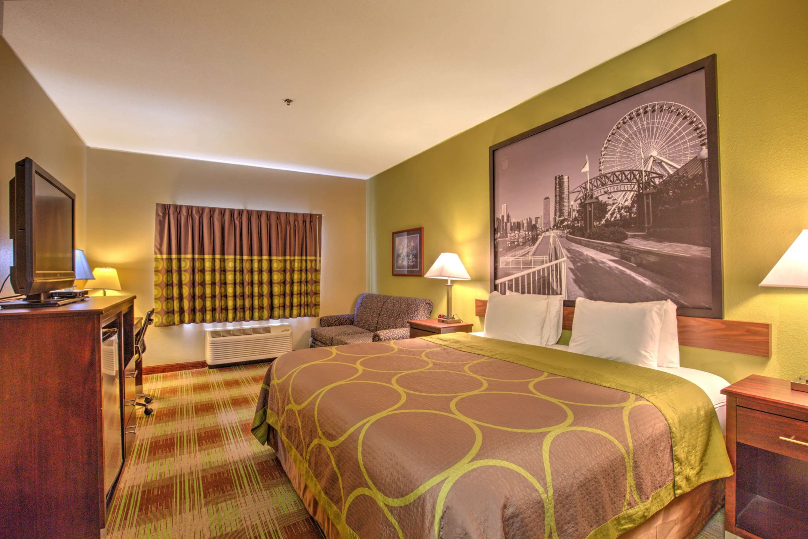 Super 8 by Wyndham Waterloo