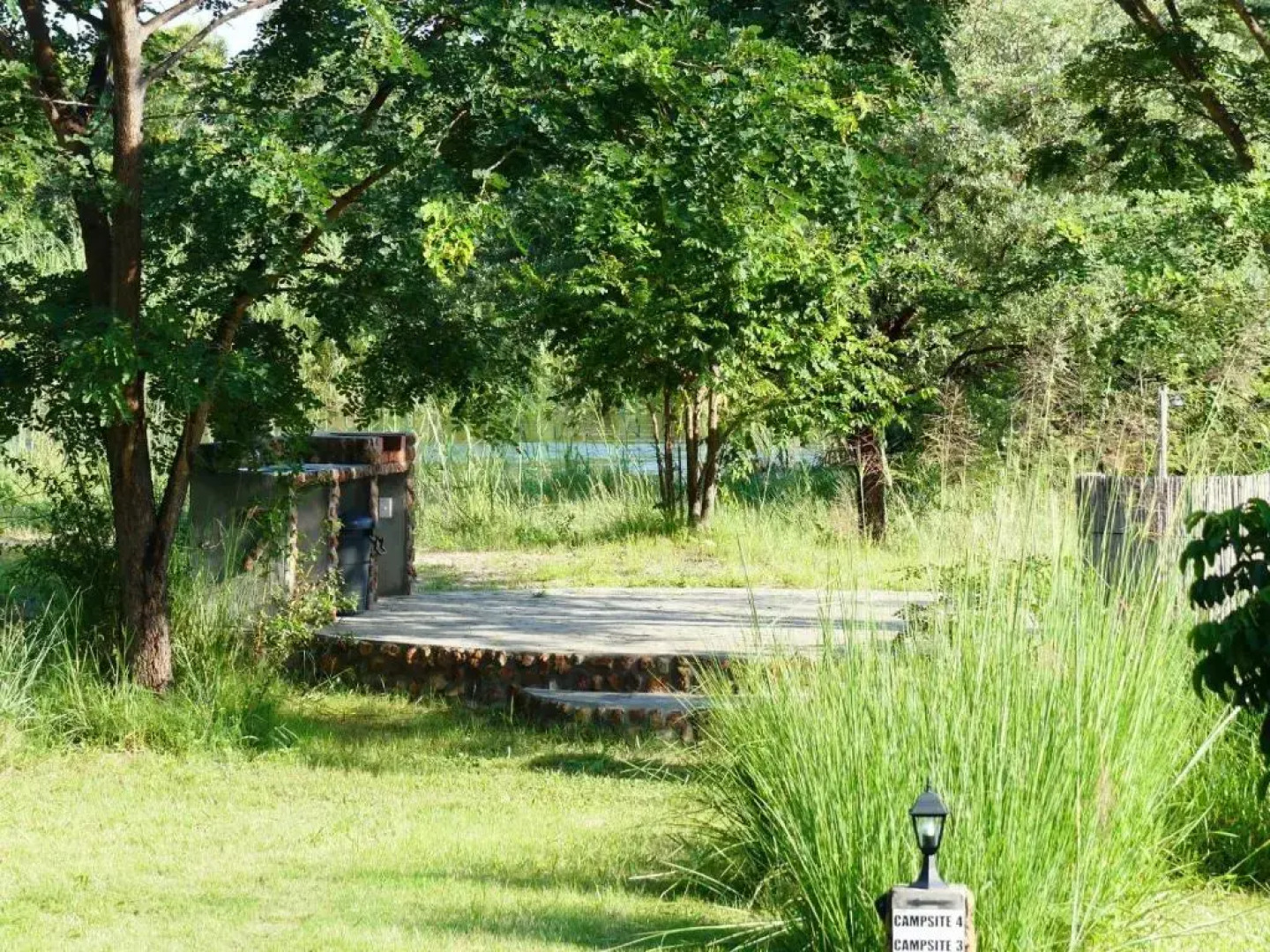 Mobola Lodge