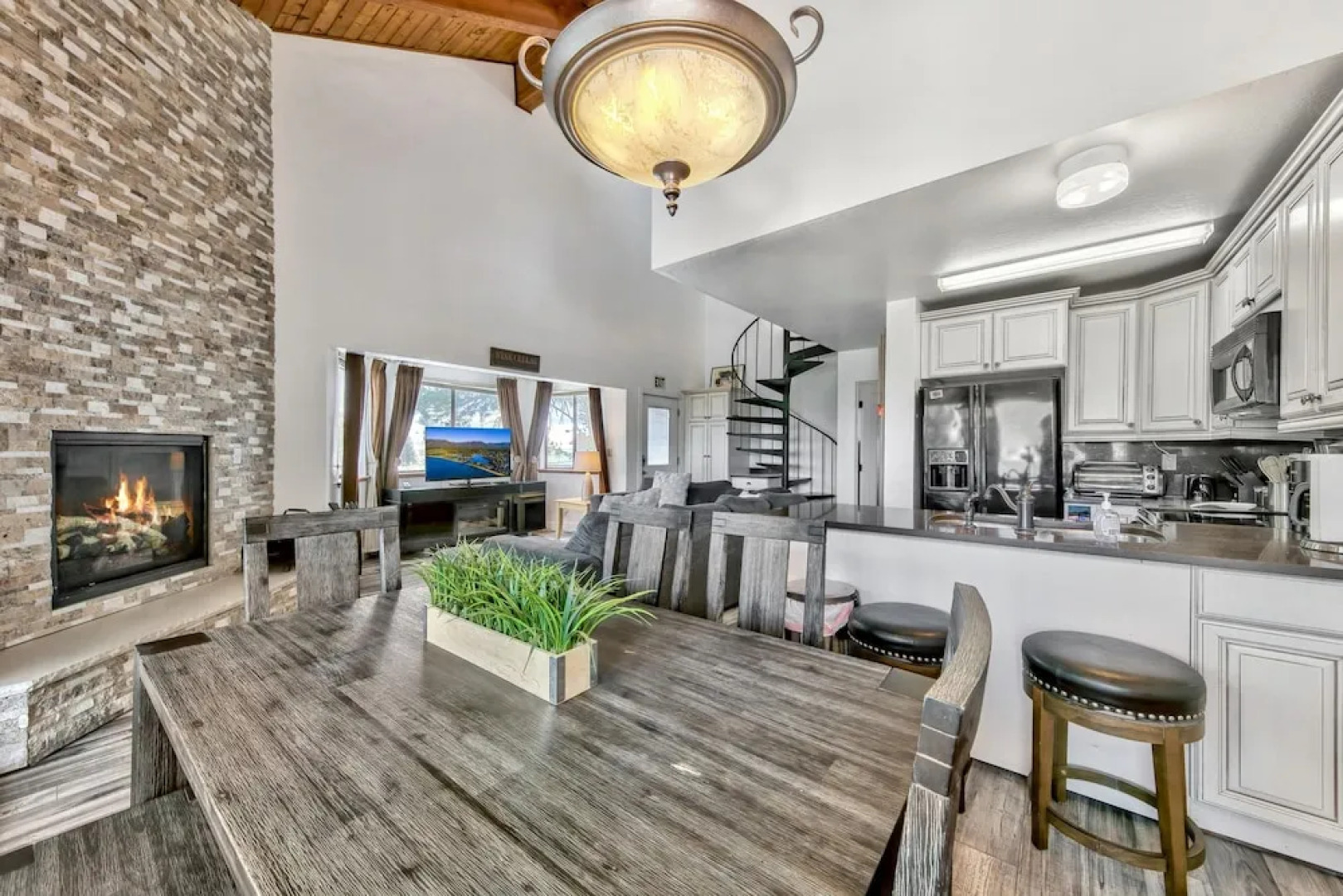 Mv17 Amazing Lake View & Spacious 2 Bedroom Ski Cabin With Hot Tub