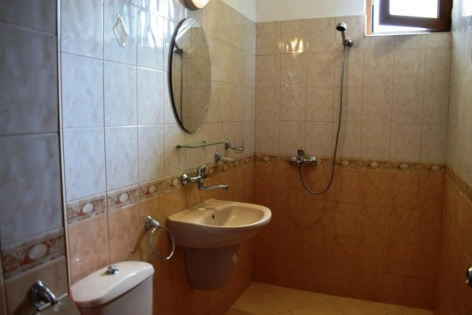 Sunny House Hotel