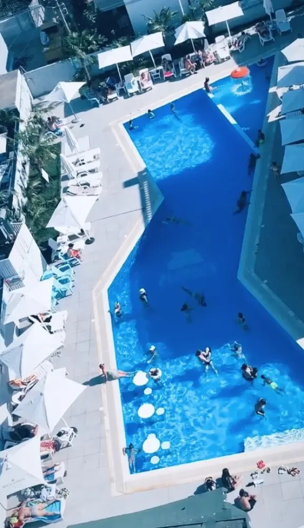 Hotel Lakaj