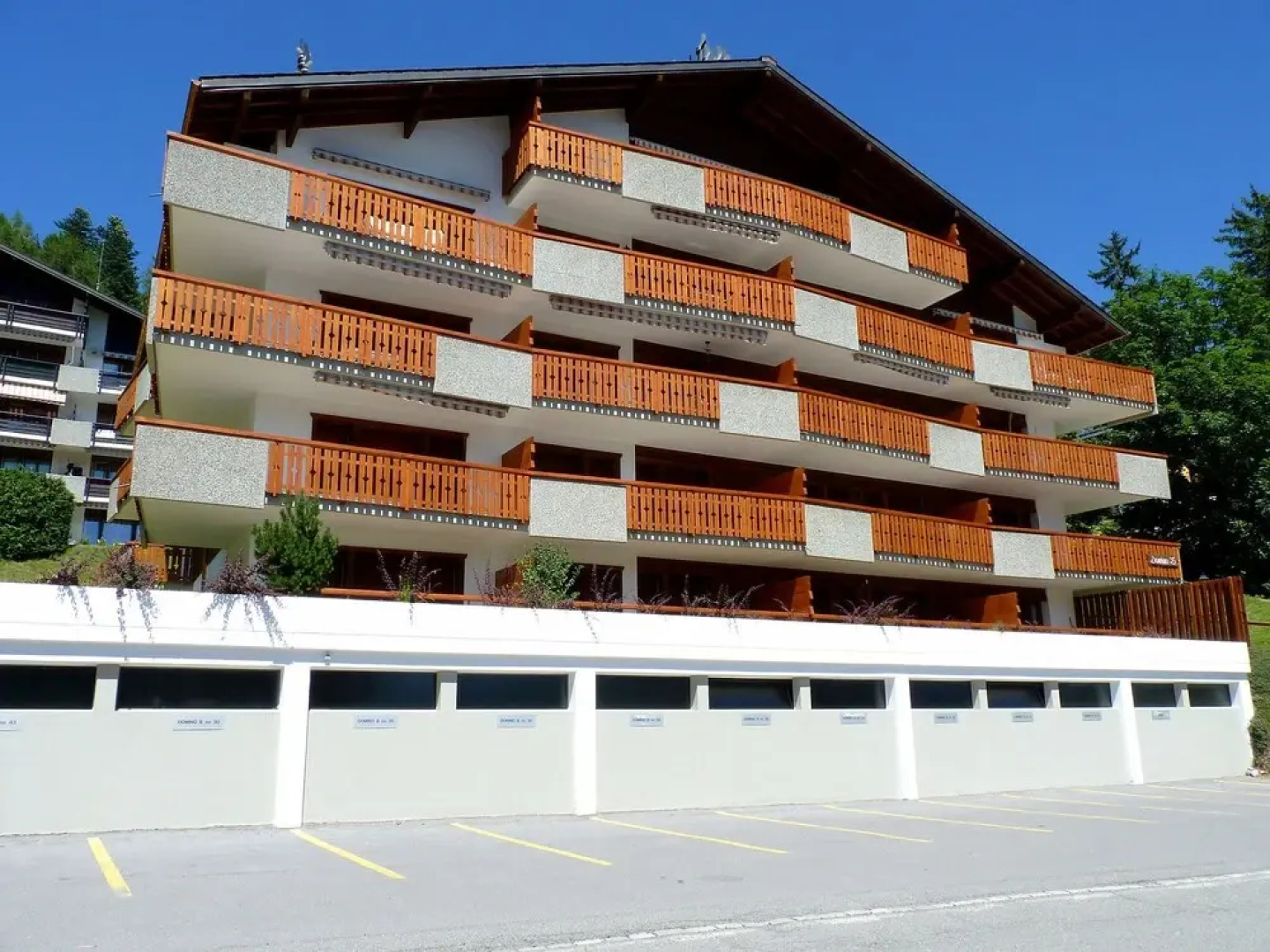 Domino B 48 Leytron in Leytron