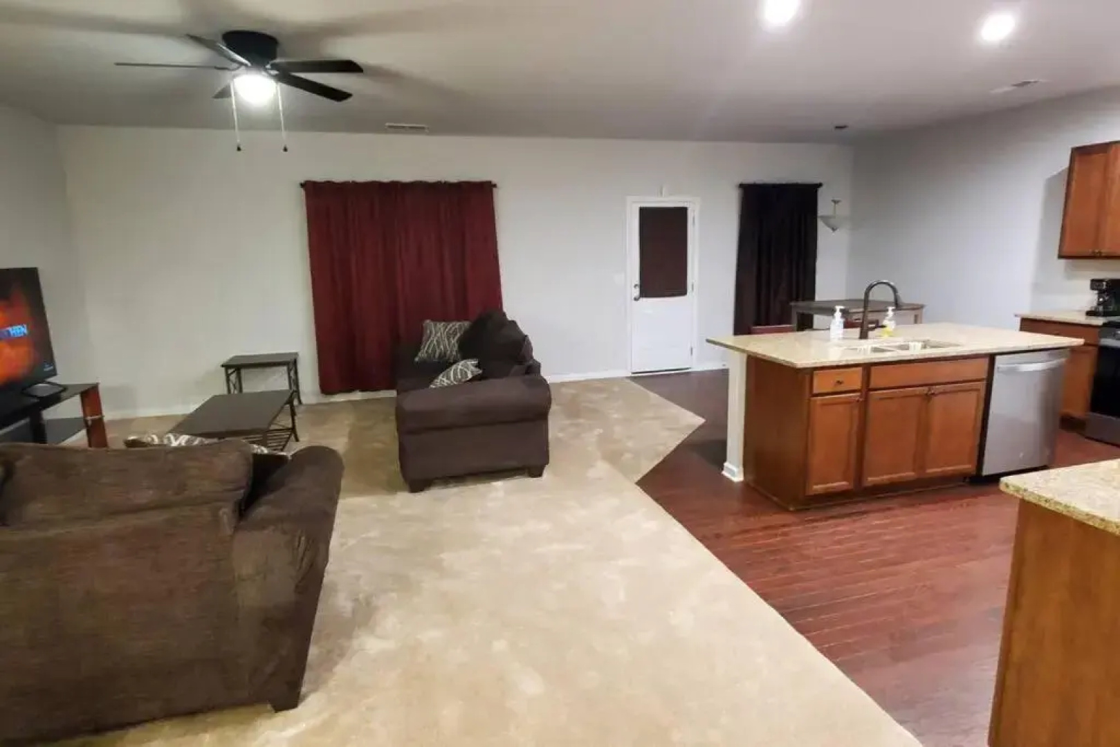 New 3 Bedroom Home w/ tons of amenities & parking.