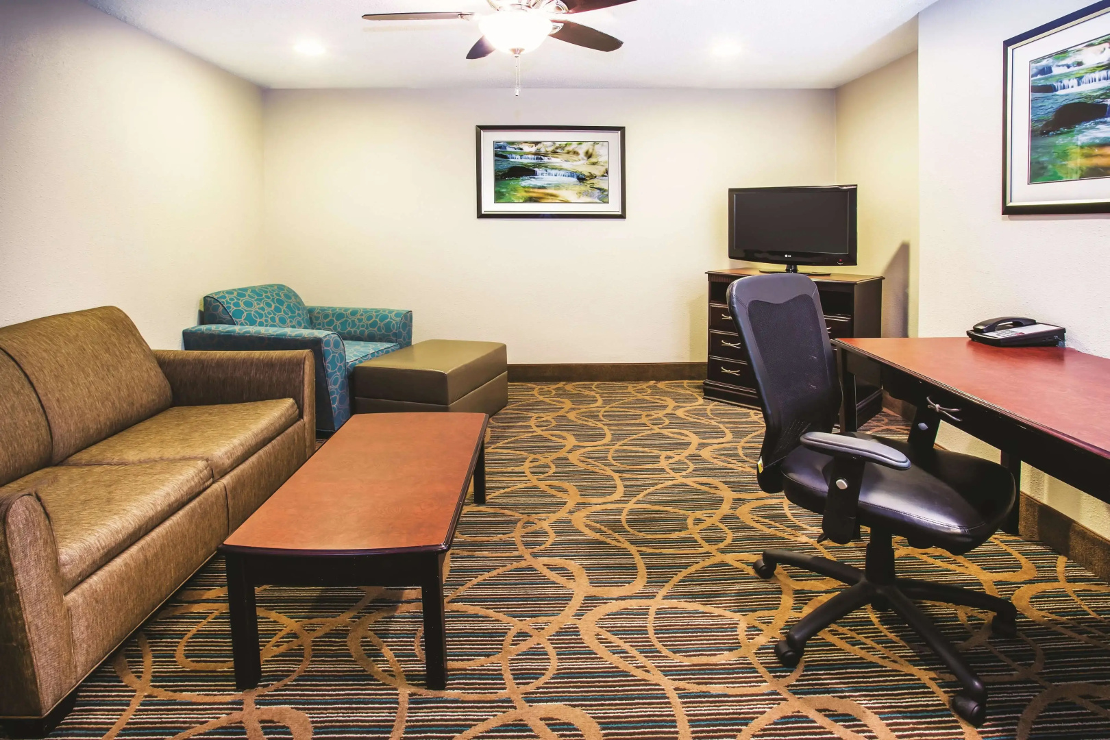 La Quinta Inn & Suites by Wyndham Evansville