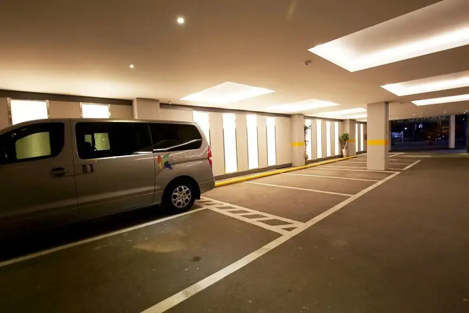 Asan Urban Brown Hotel