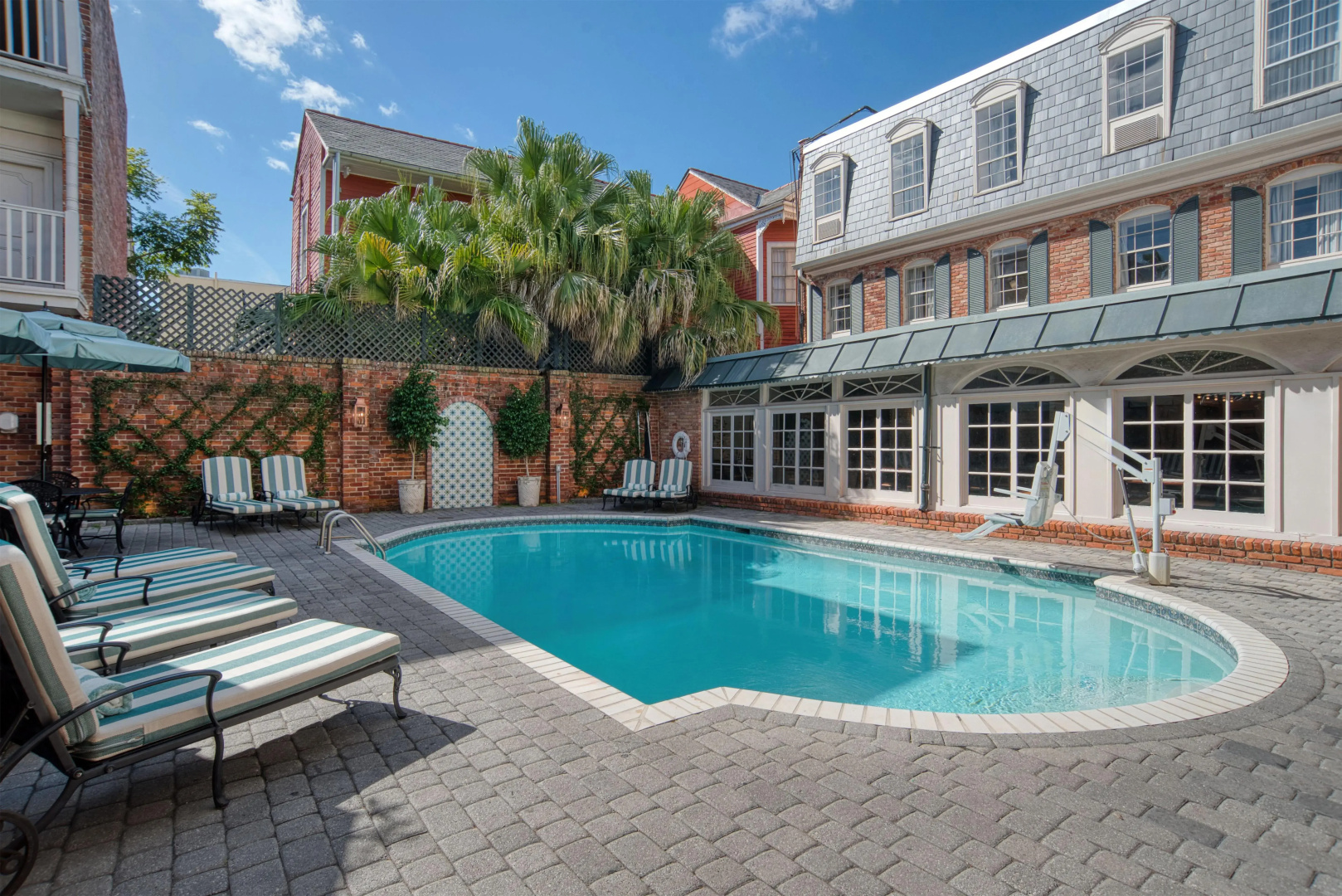 Best Western Plus French Quarter Courtyard Hotel