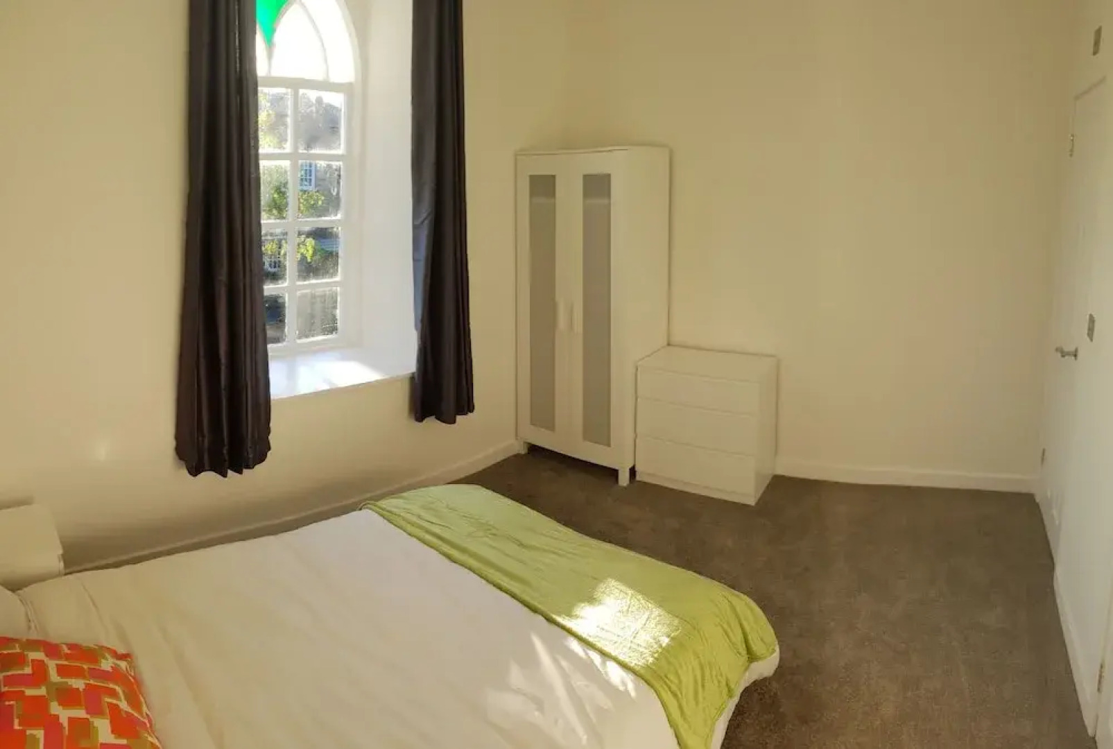 The Baptist Chapel - 7