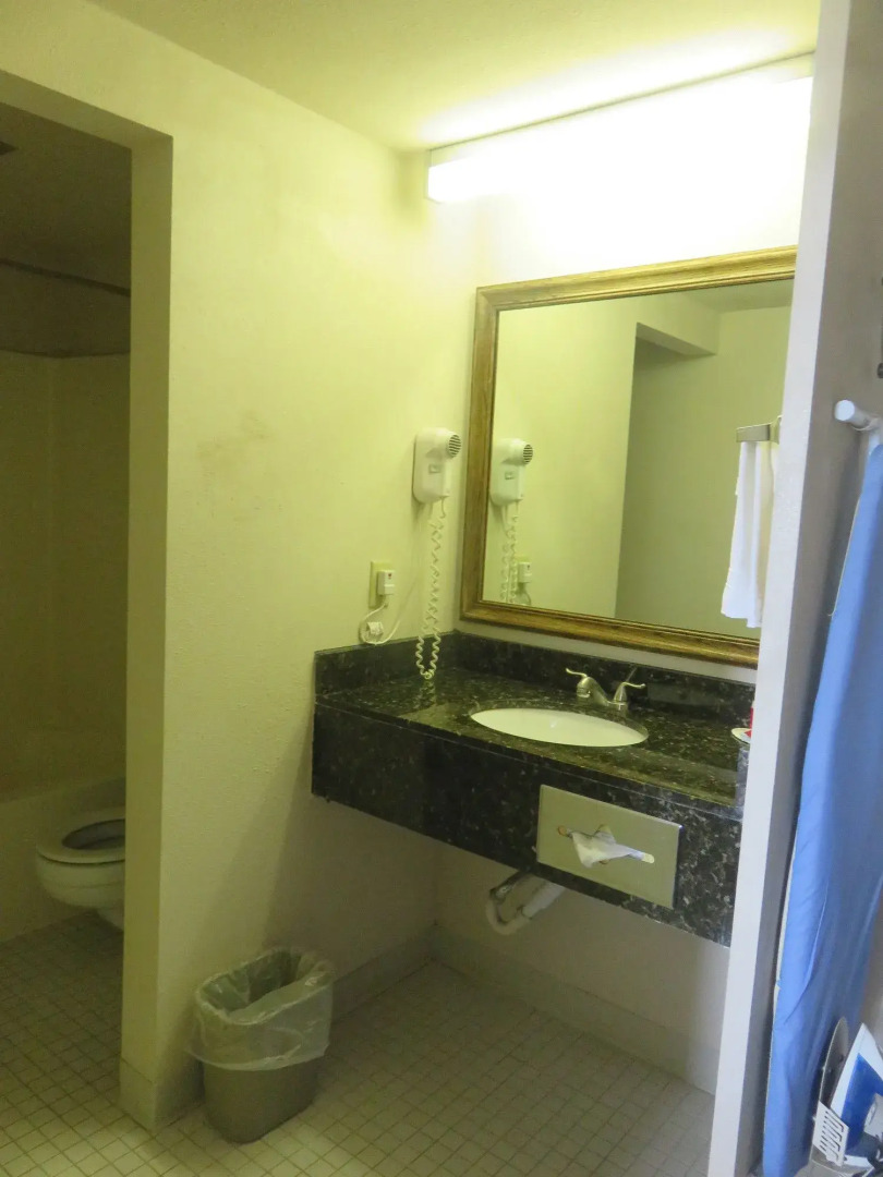 Baymont by Wyndham Fargo