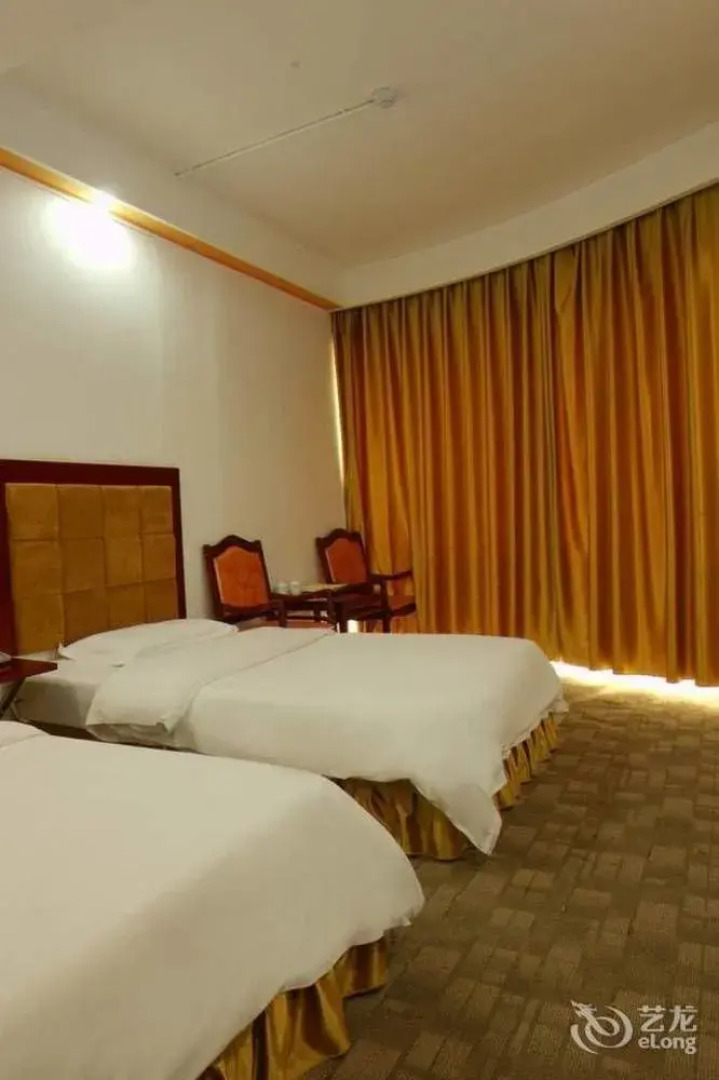 Zhangjiajie Wind and Cloud Holiday Hotel