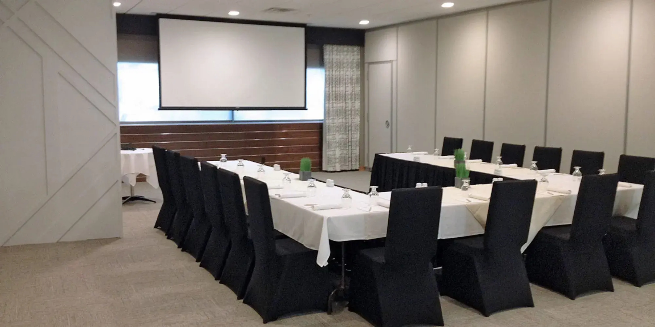 The Rushmore Hotel & Suites, BW Premier Collection