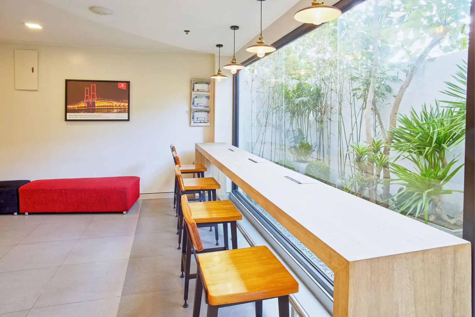 Red Planet Manila Malate Mabini