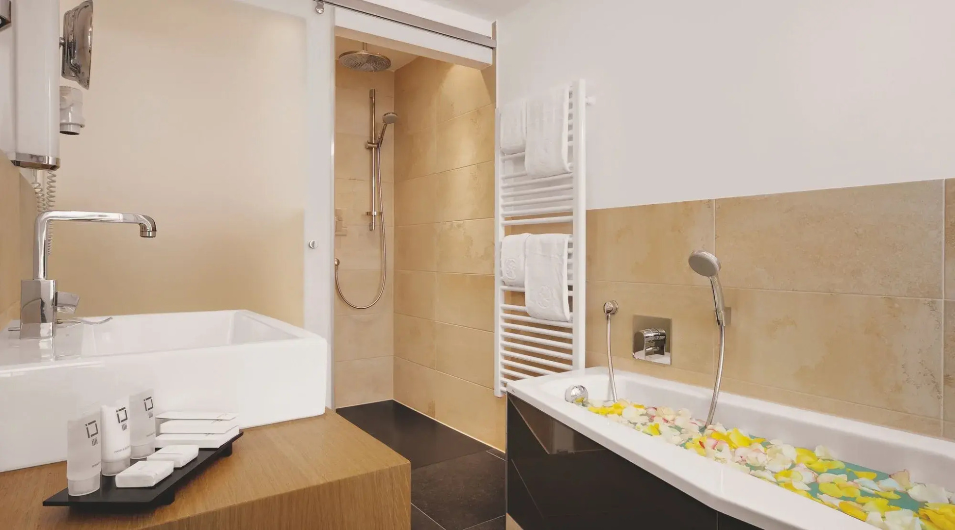 Alpen Hotel München