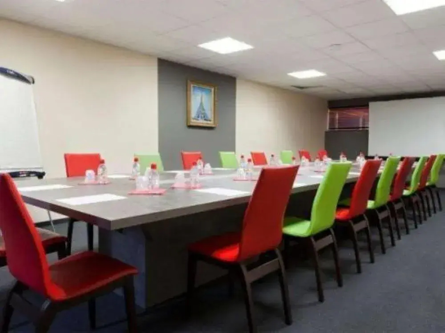 Enzo Hotel Brétigny