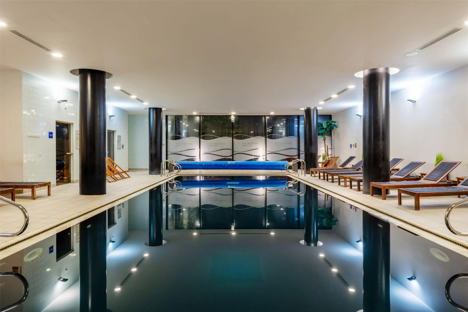 Radisson Hotel Manchester City Centre, A Verified Net Zero Hotel