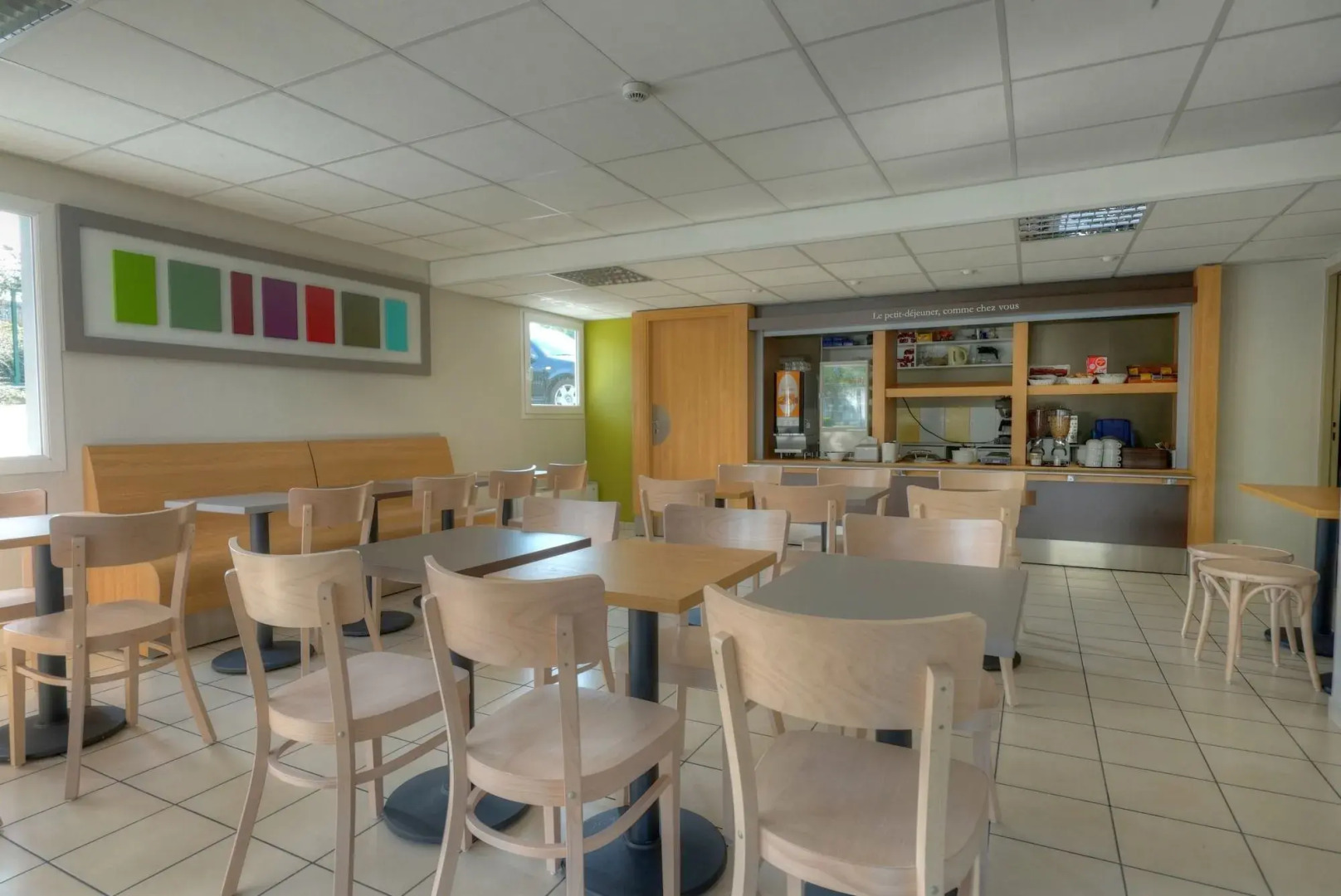 B&B HOTEL Saint-Etienne Monthieu