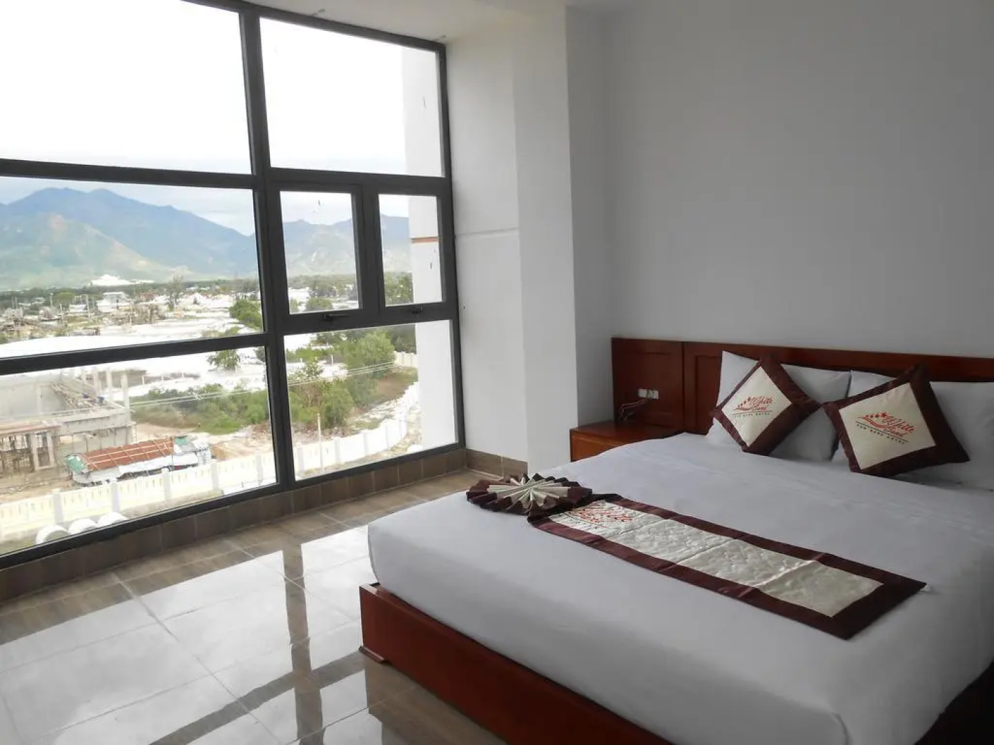 White Sand Cam Ranh Hotel